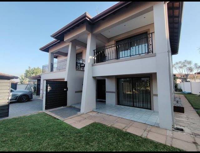 3 BEDROOM HOUSE FOR SALE IN IZINGA